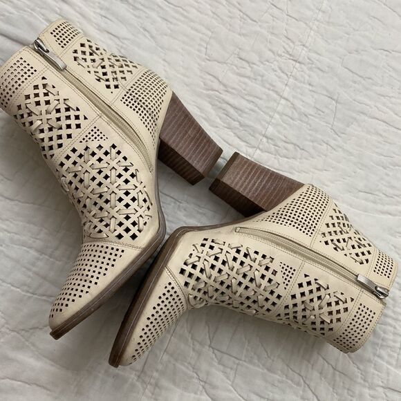 Franco Sarto Damsel Leather Woven Booties size 8.5 - Picture 4 of 7